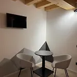 Nongole 305 Bed & Breakfast 3*